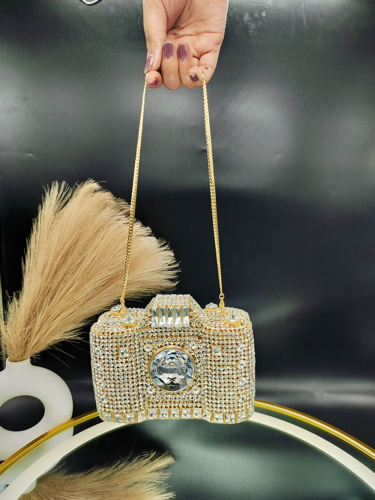 CAMERA STUDDED CLUTCH 2.0