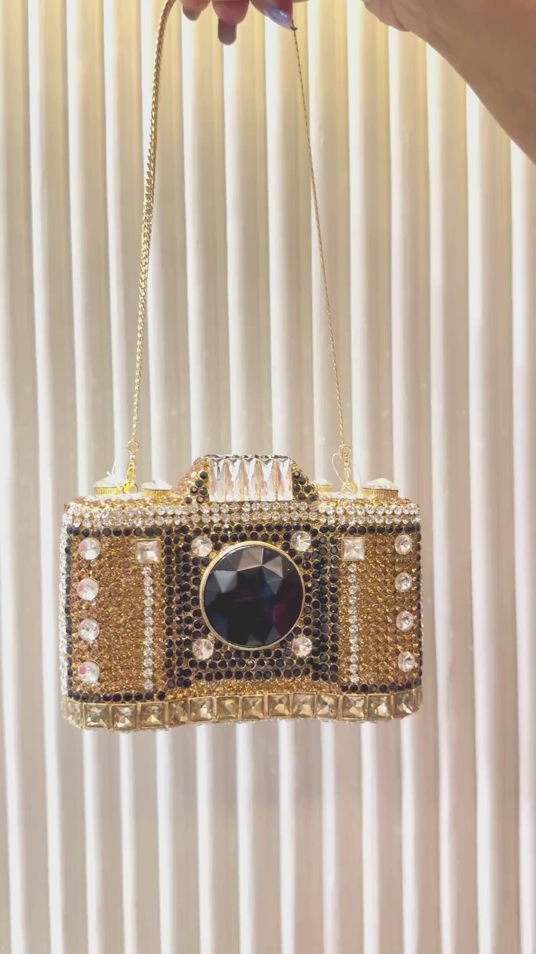 CAMERA STUDDED CLUTCH